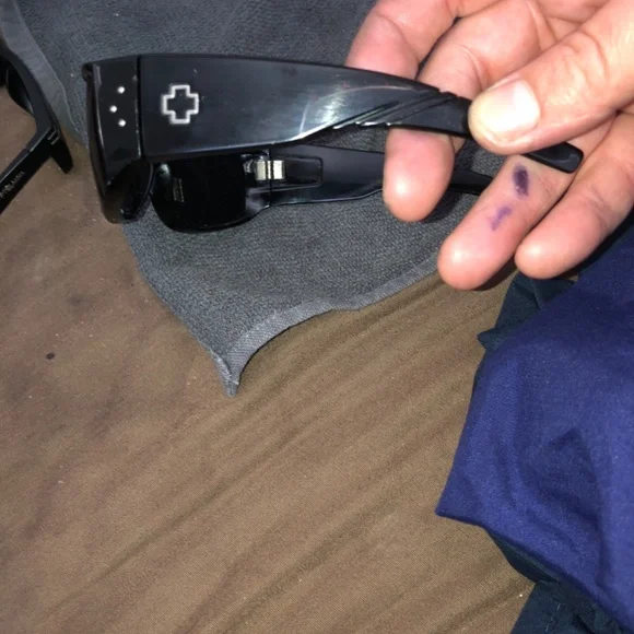 Spy Clash sun glasses with case.